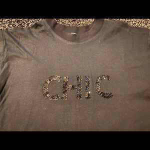 CHIC BLACK TSHIRT